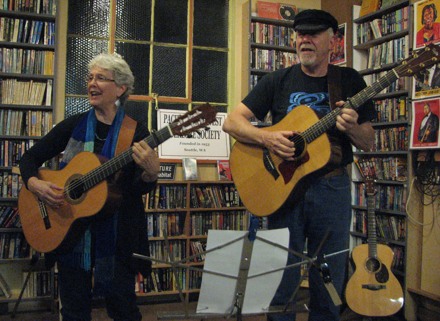 <i>Podcast: What’s Up Bainbridge: </I><br>Remembering Pete Seeger: Hank & Claire at the Bainbridge Library
