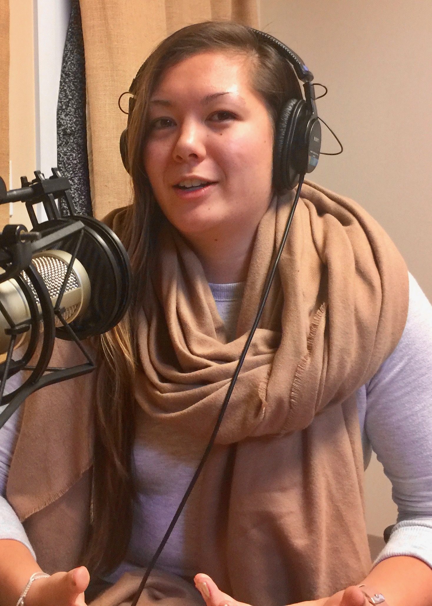 <i>Podcast: Community Cafe:</i> <br>A local young woman extends her hand and heart to Syrian refugees